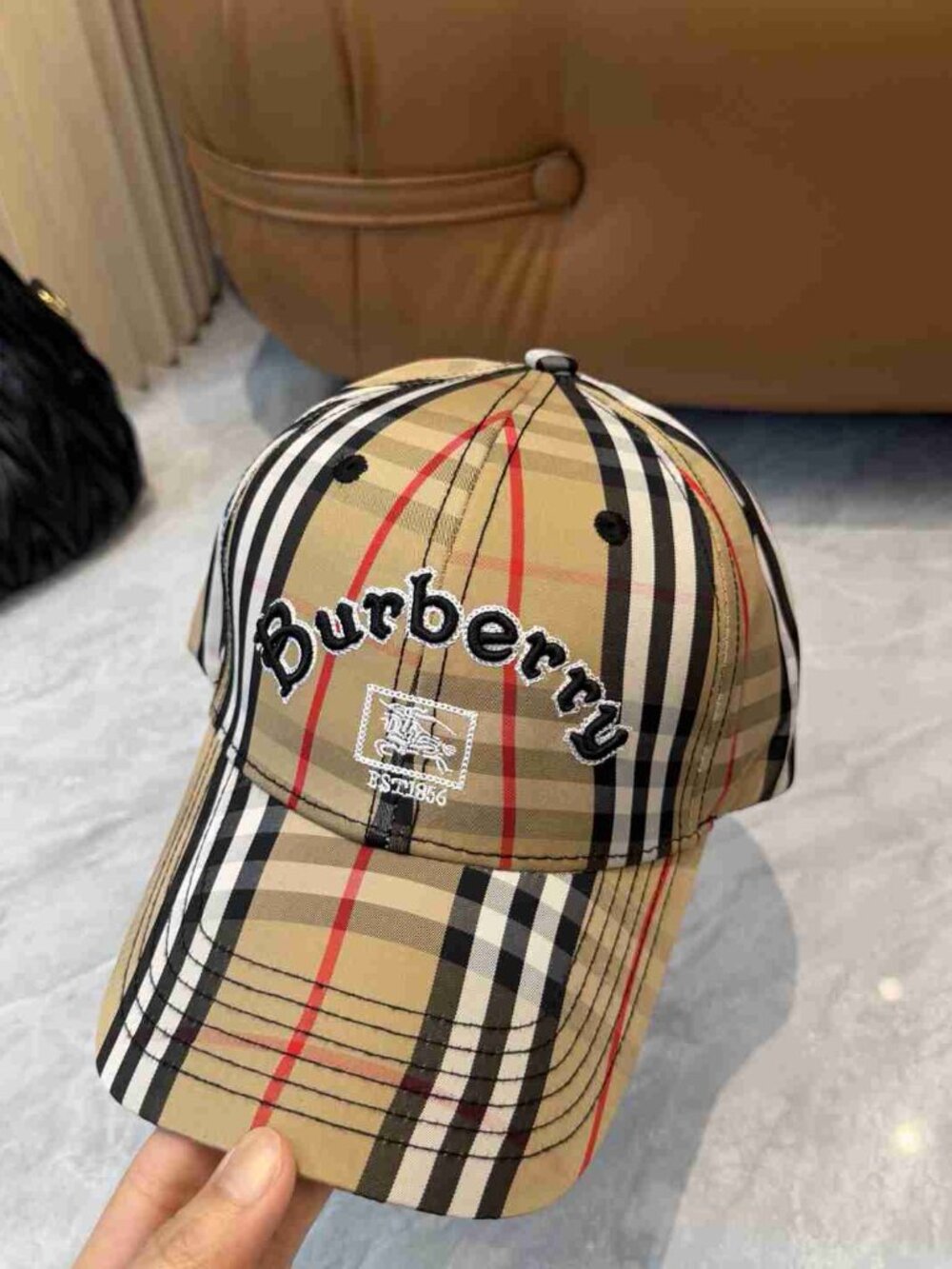 Burberry Iconic Vintage Check Casual Baseball Cap Luxury Designer Sun Hat